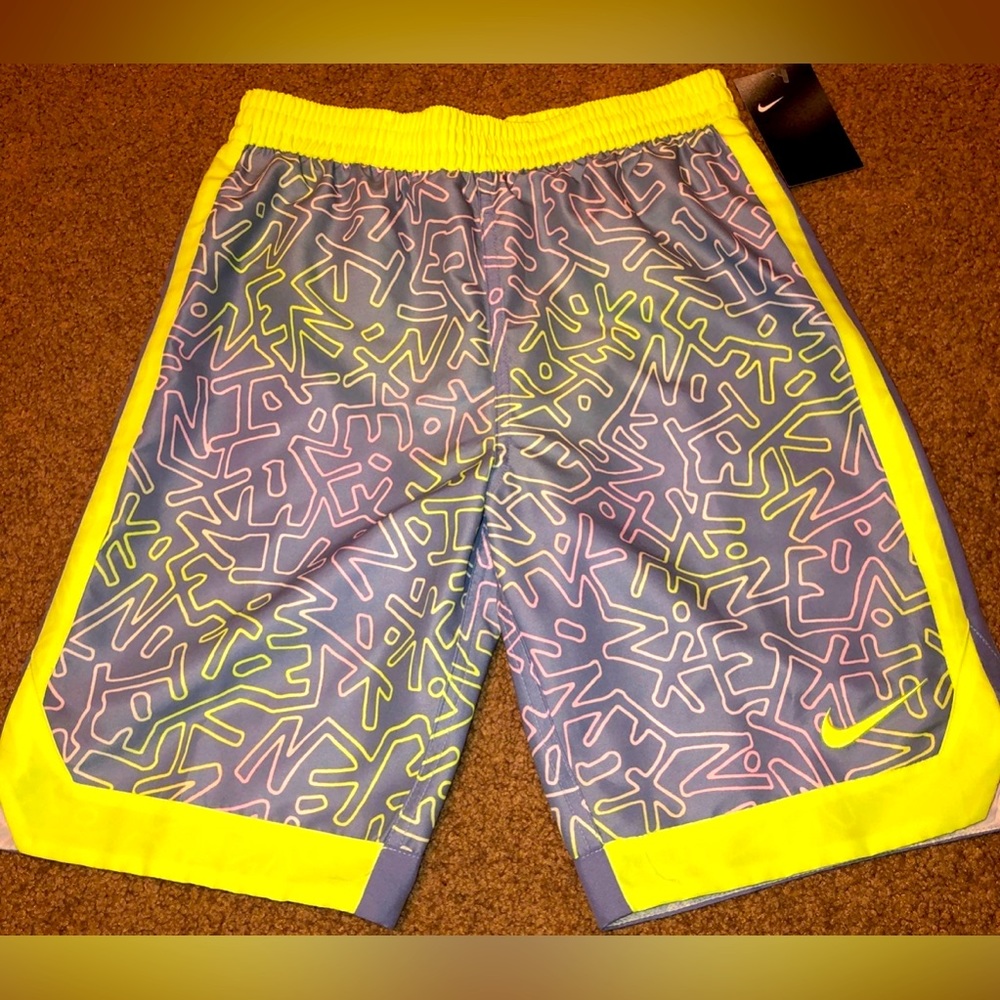 Big boys size XL (14-16) Nike swim trunks